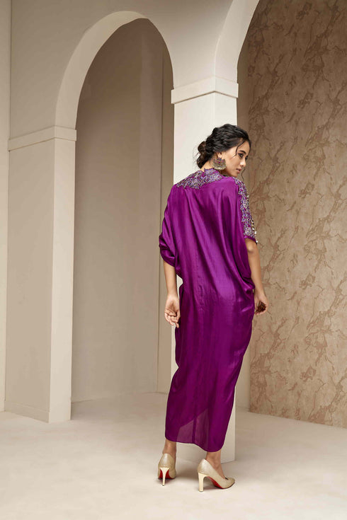 Kaftan with center front drawstring