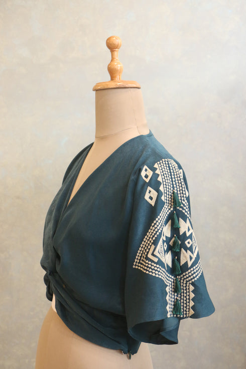 Co-ord Set With A Crop Top And Pants