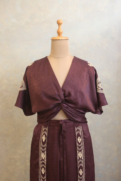 Co-ord Set With A Crop Top And Pants