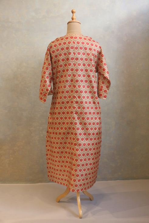 Lightly Embellished Neck Tunic