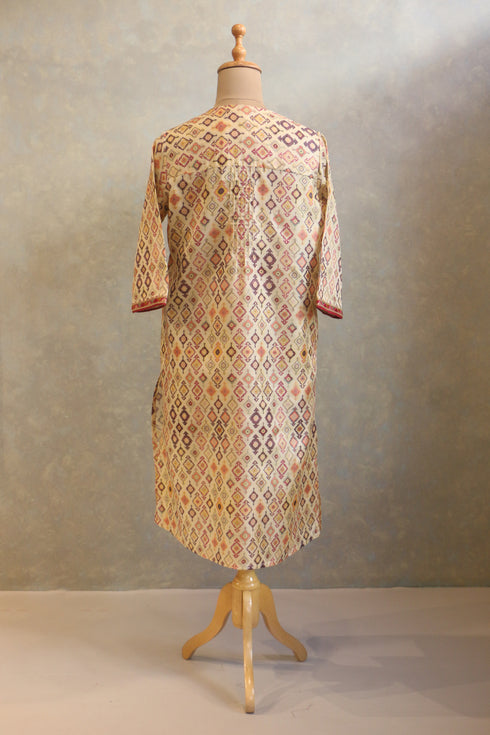 Lightly Embellished Neck Tunic