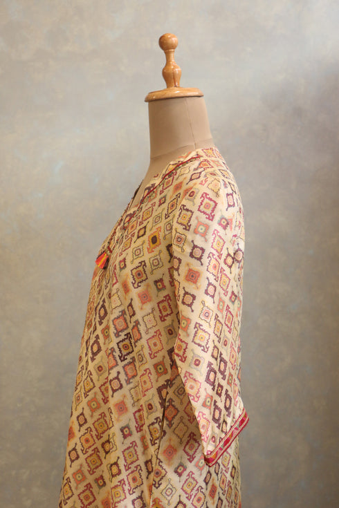 Lightly Embellished Neck Tunic