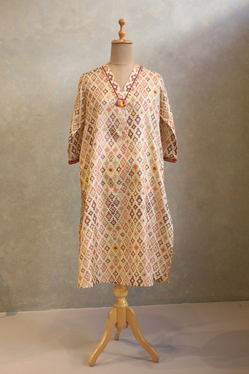 Lightly Embellished Neck Tunic