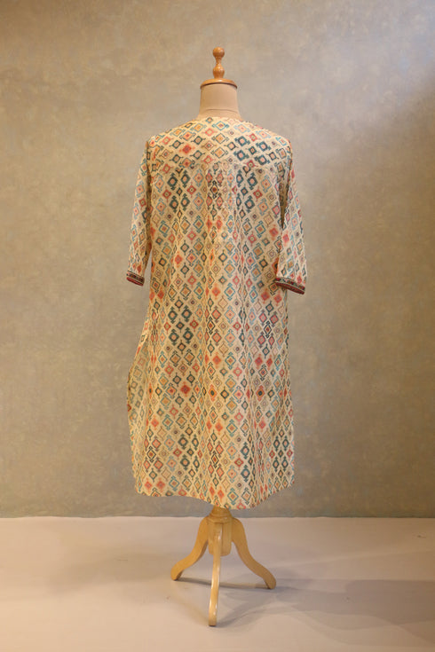 Lightly Embellished Neck Tunic