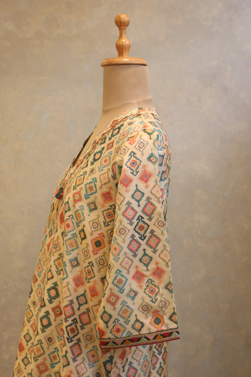 Lightly Embellished Neck Tunic