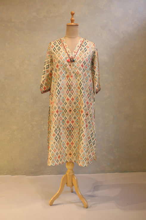 Lightly Embellished Neck Tunic