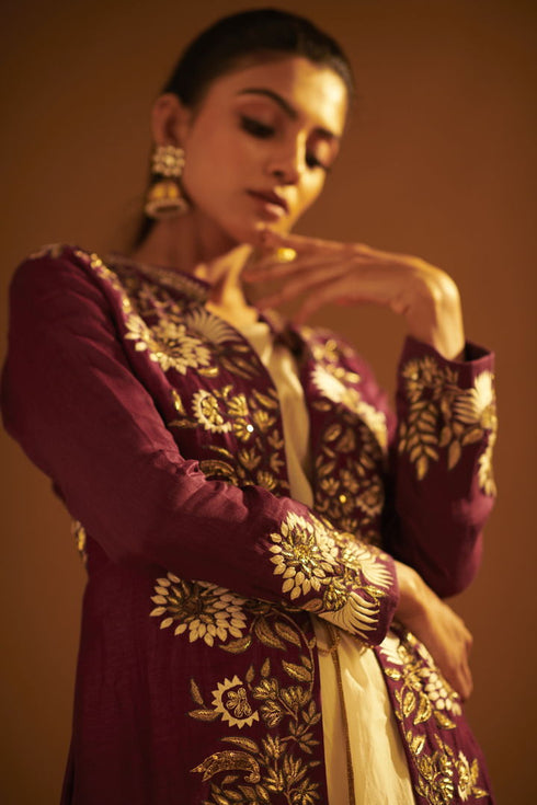 Embroidered Full Sleeve Jacket With Churidar