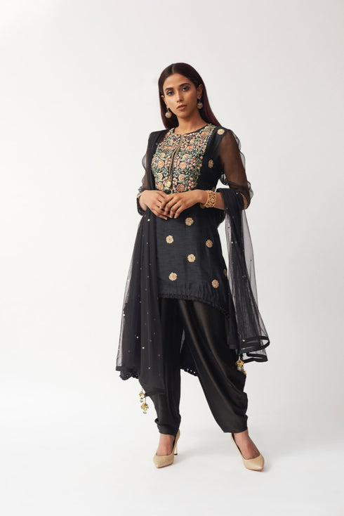 Embroidered Kurti With Dhoti