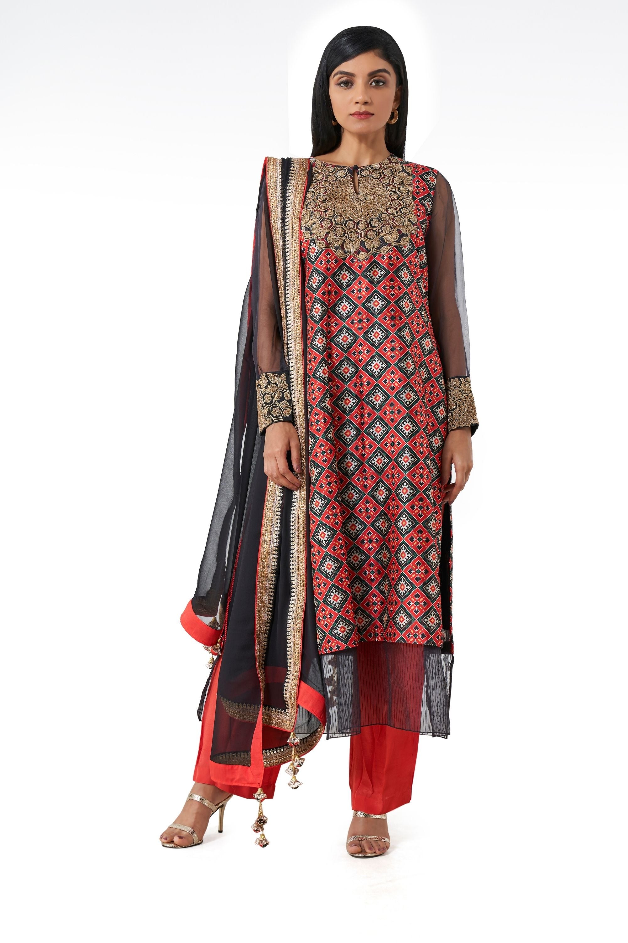 AAMIRA