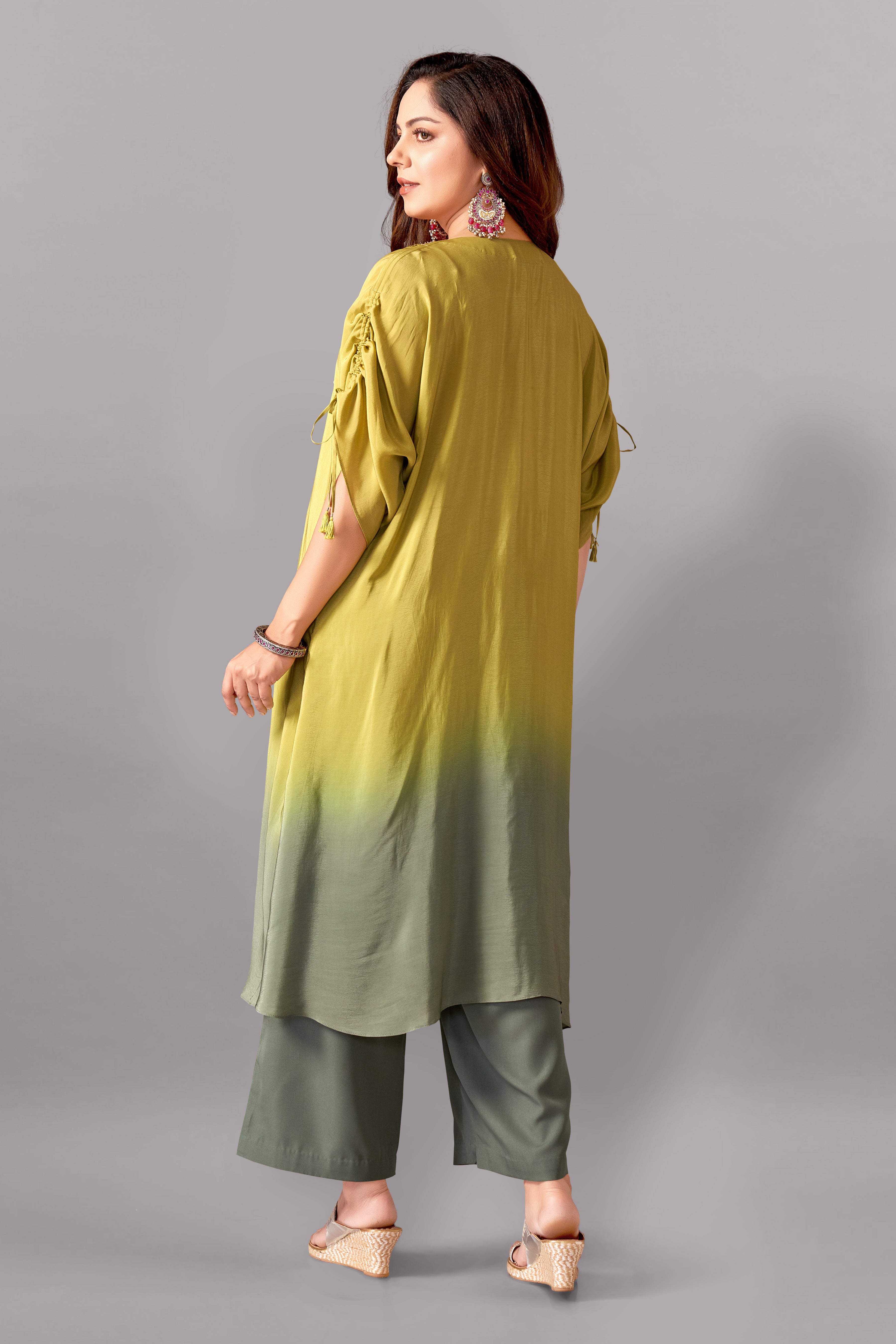 Kaftan set with straight pants