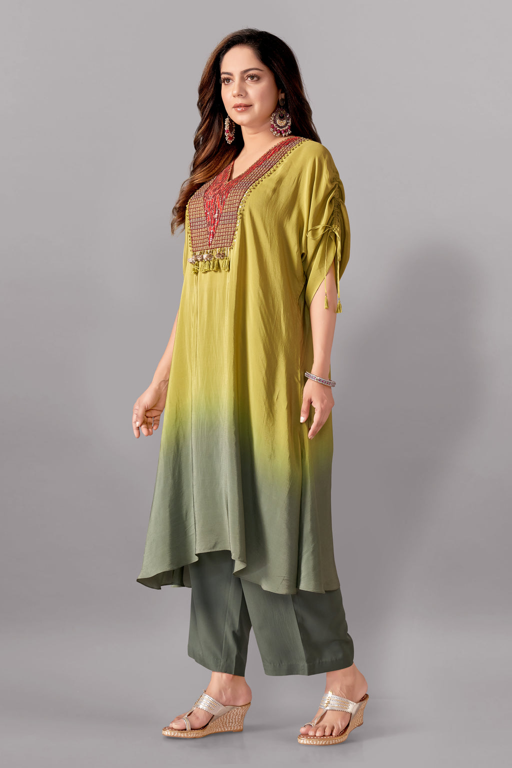 Kaftan set with straight pants