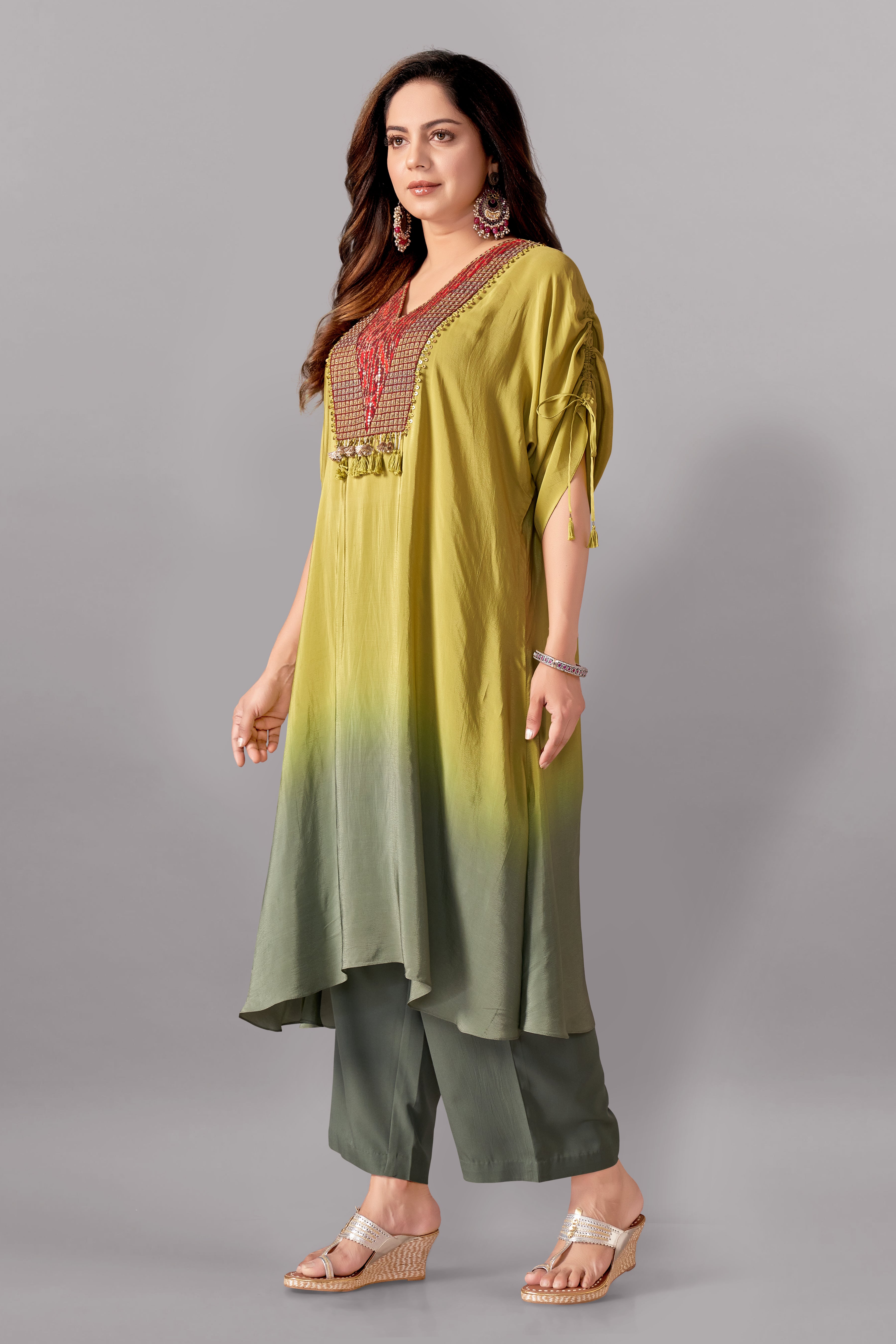 Kaftan set with straight pants