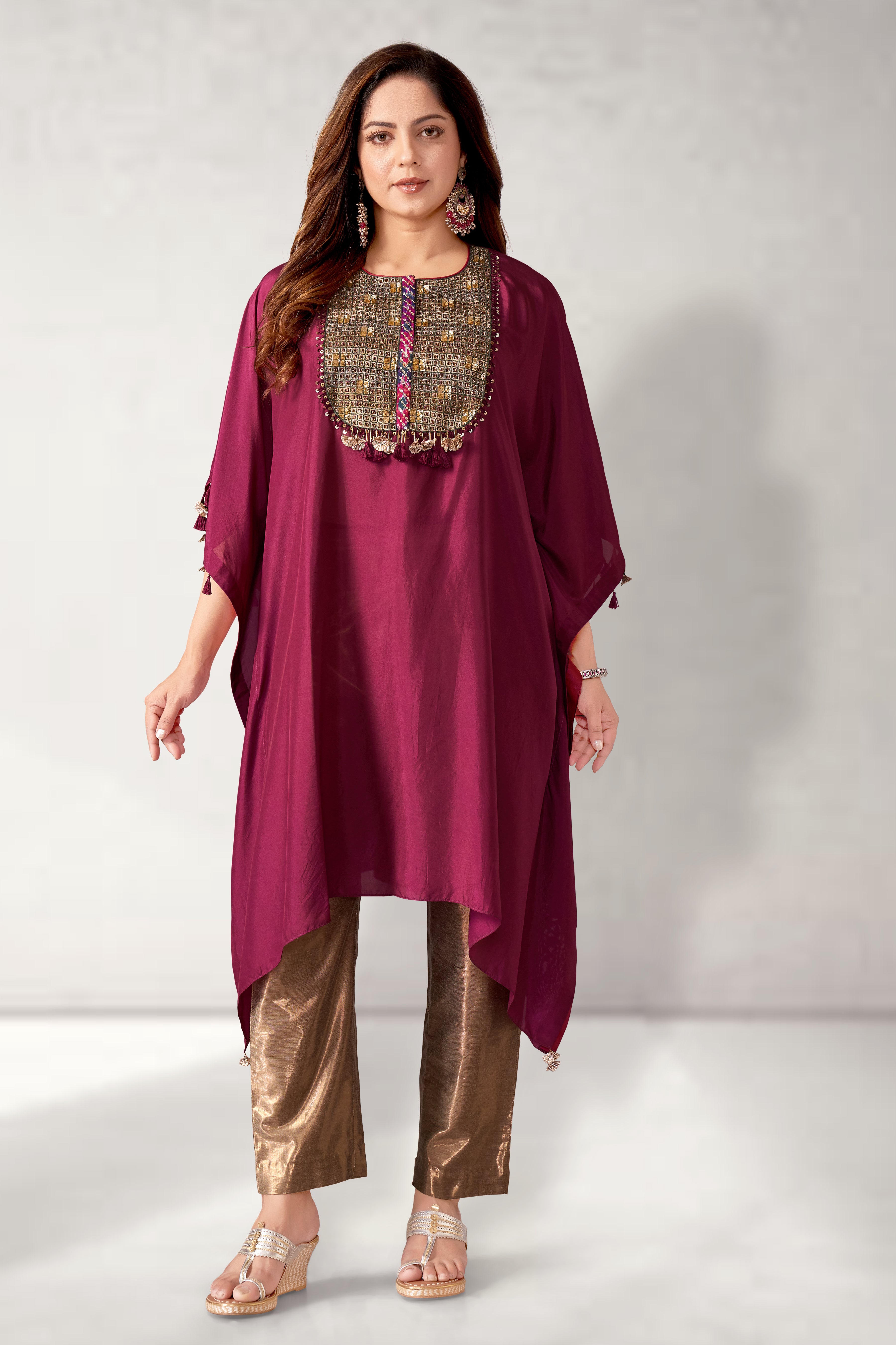 Kaftan set with straight pants
