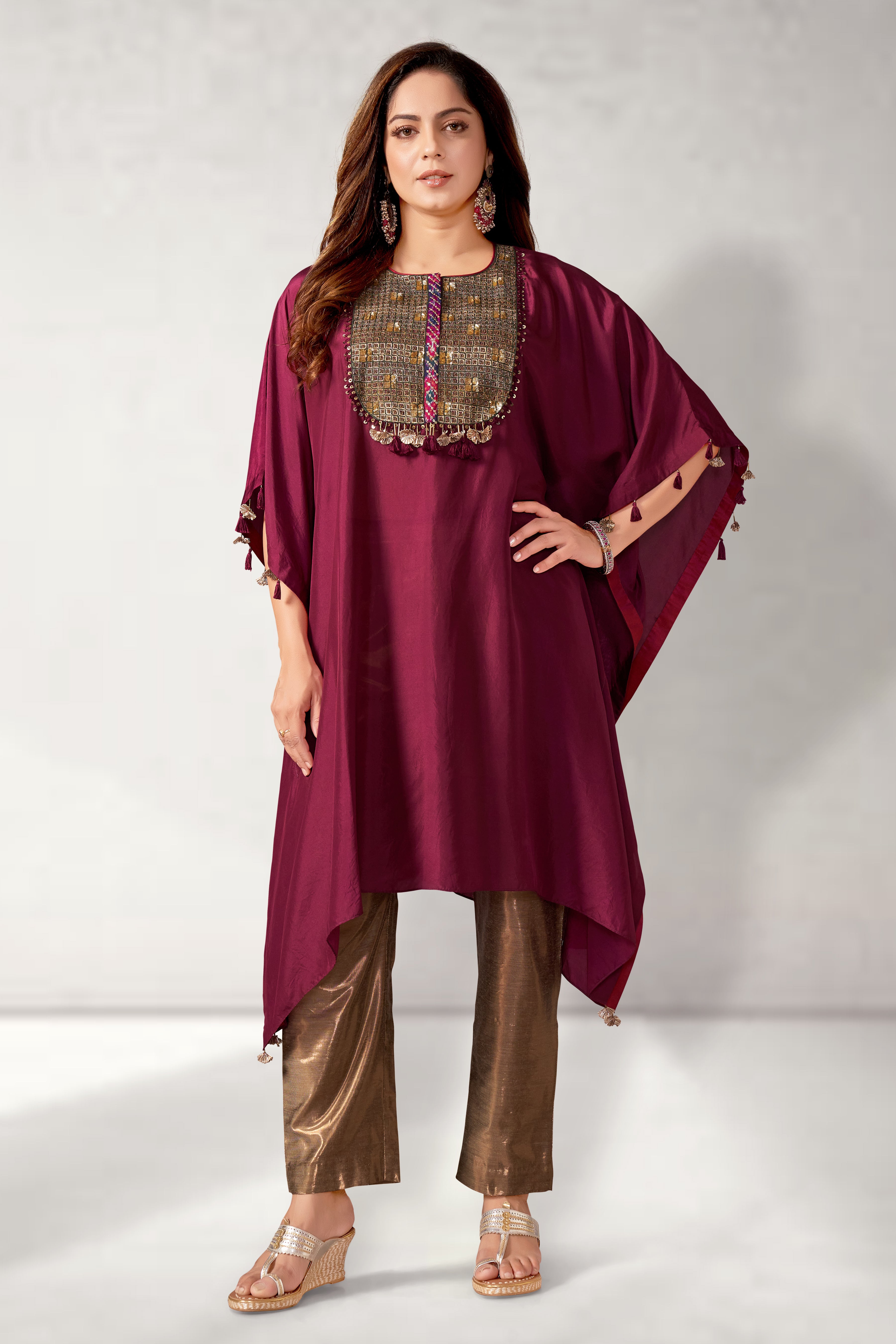 Kaftan set with straight pants
