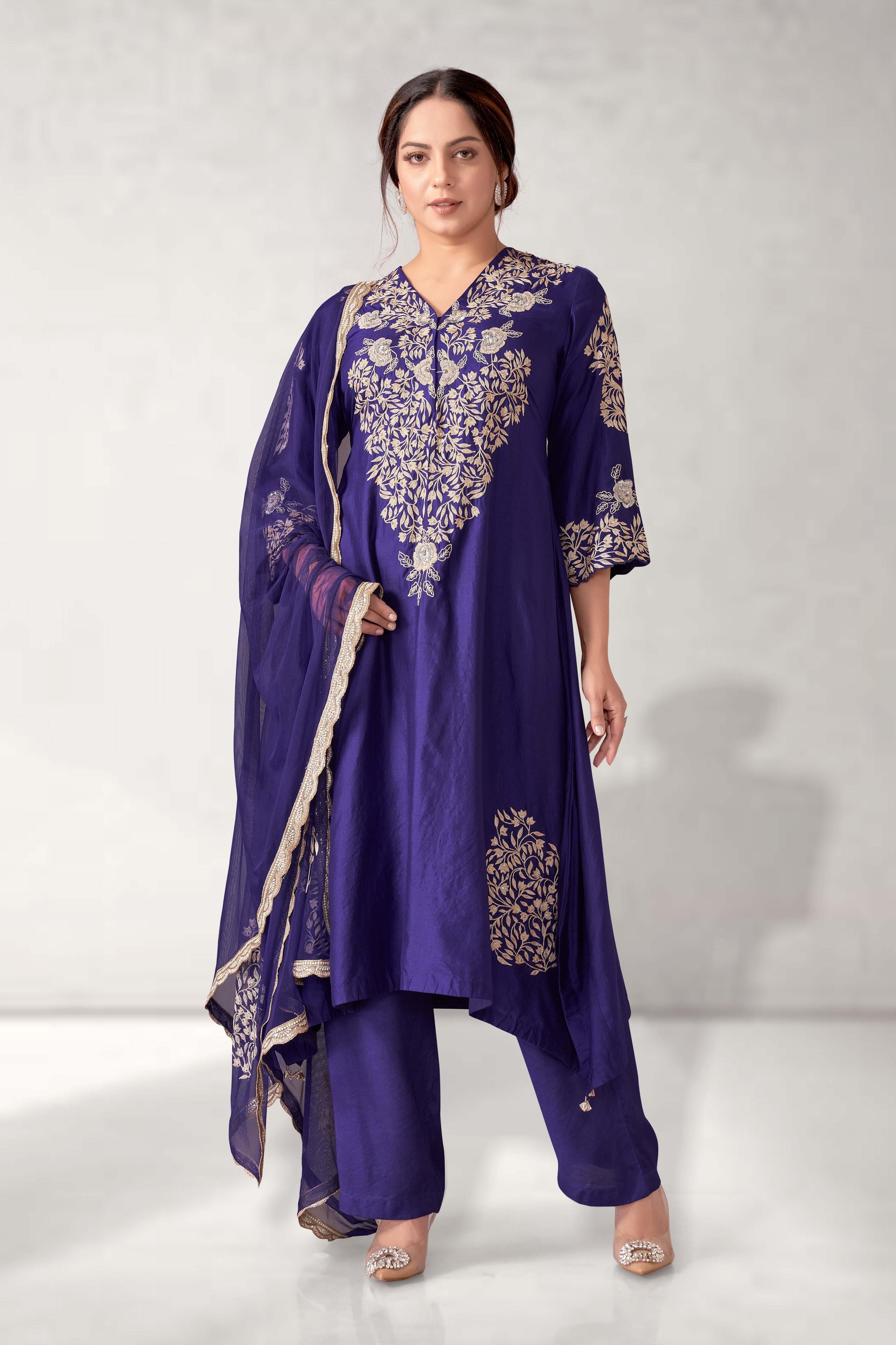 Long tunic with straight pants