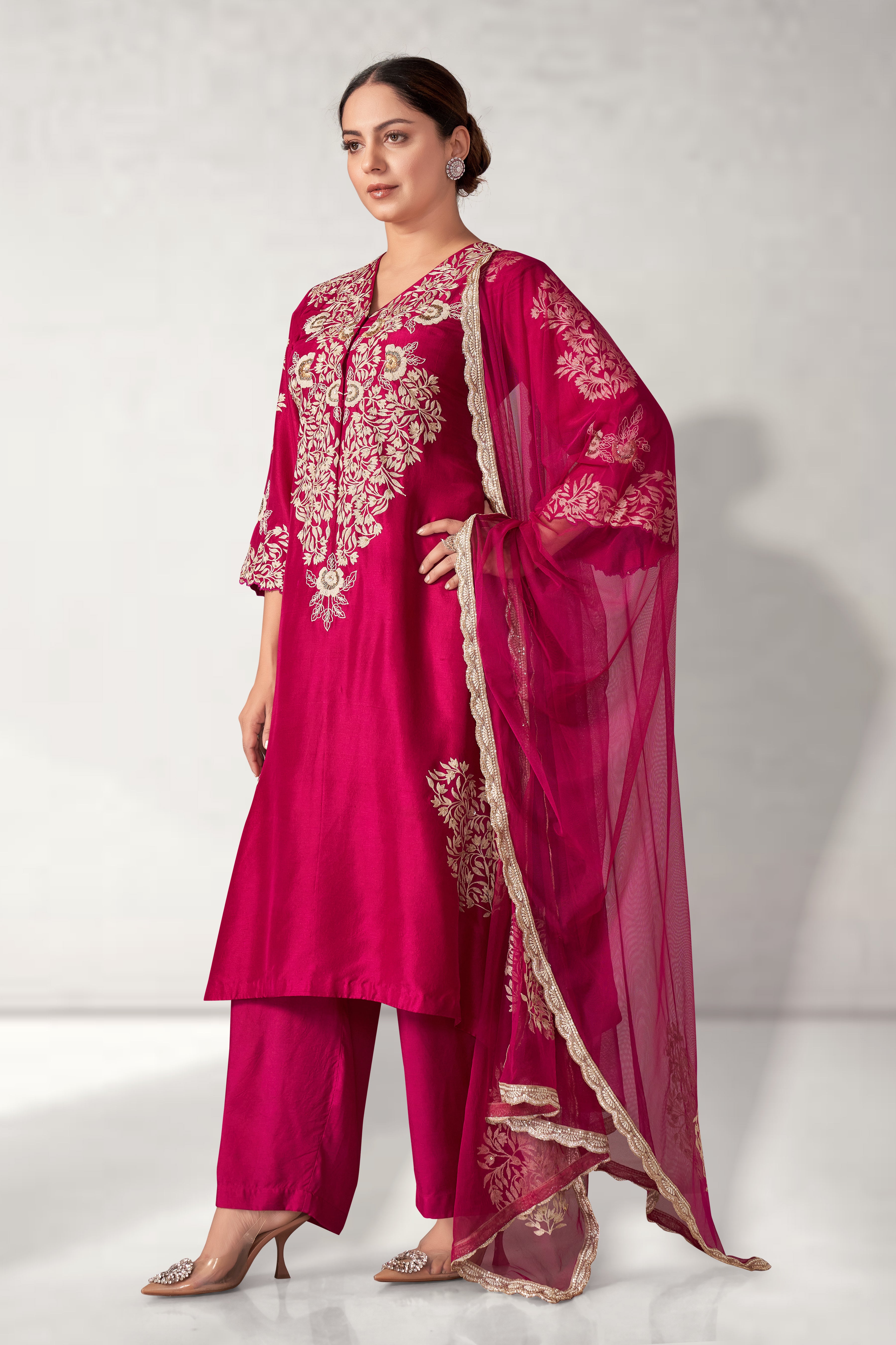 Long tunic with straight pants