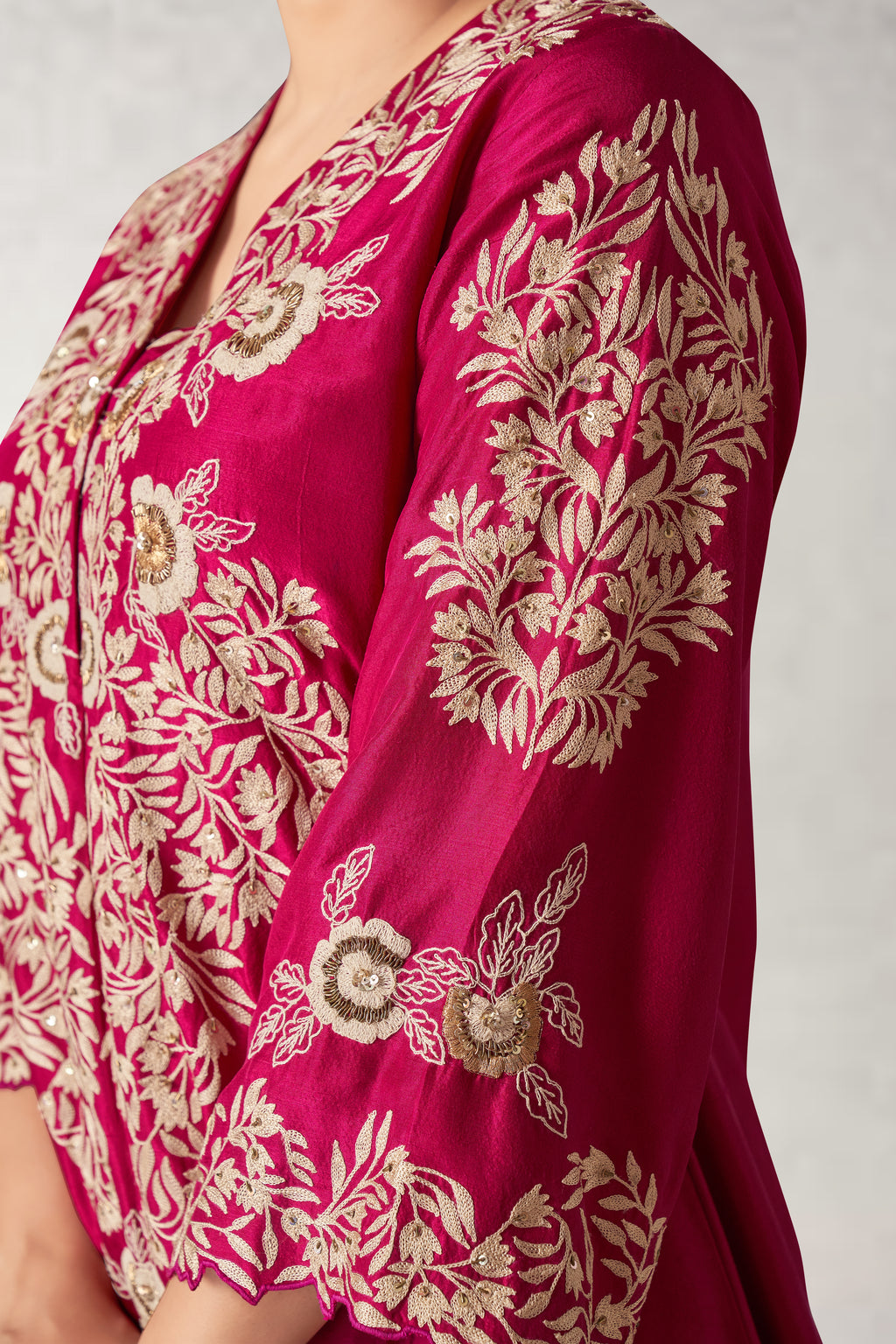 Long tunic with straight pants