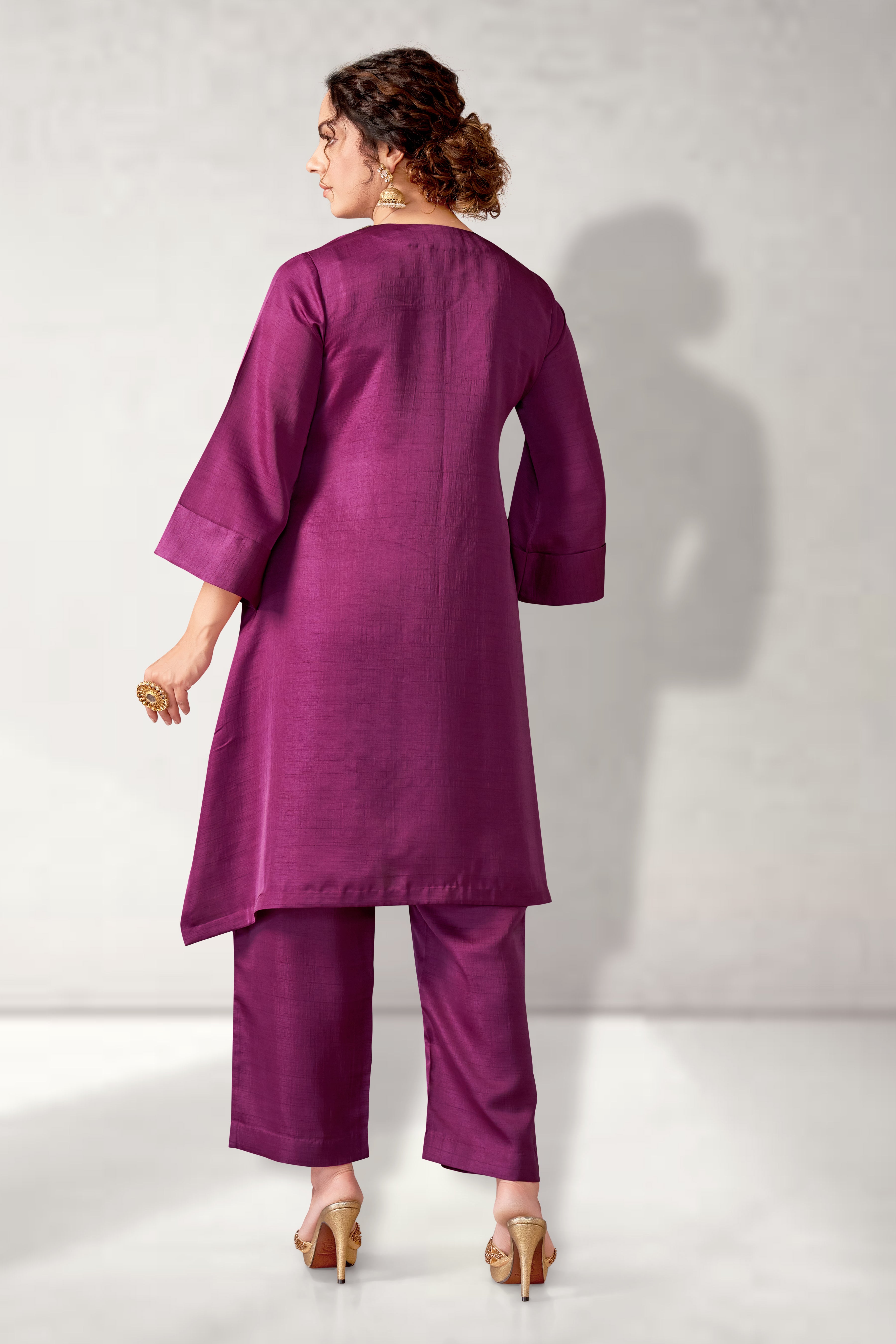 Short kameez with pants
