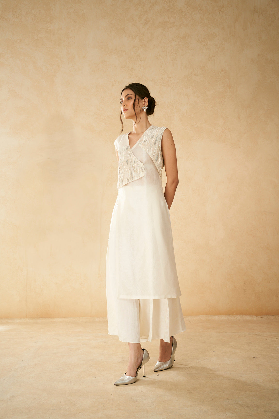 WHITE ORGANZA ANGRAKHA WITH PANT