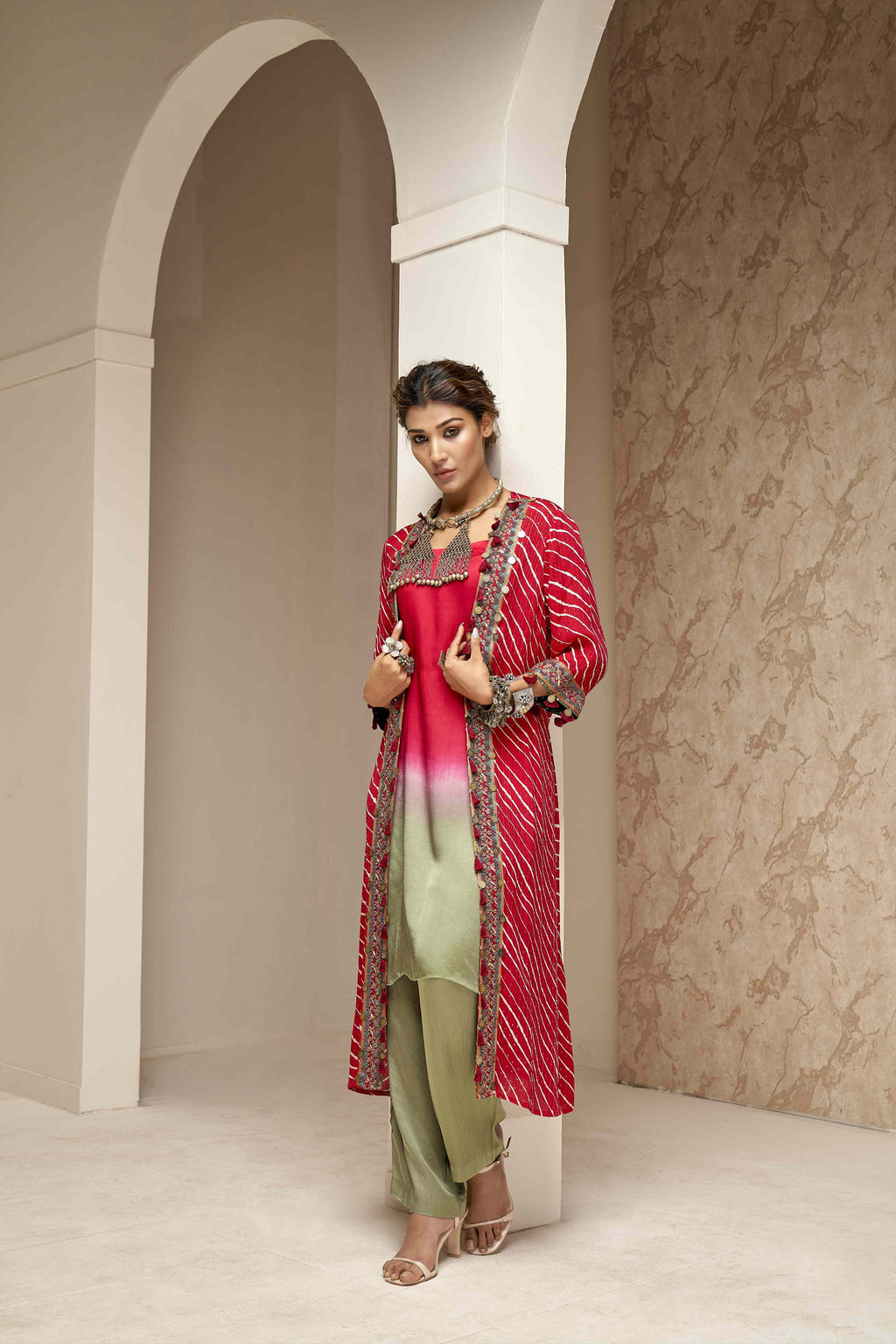 Knee Length Inner Top with Pants and Leheriya Cape