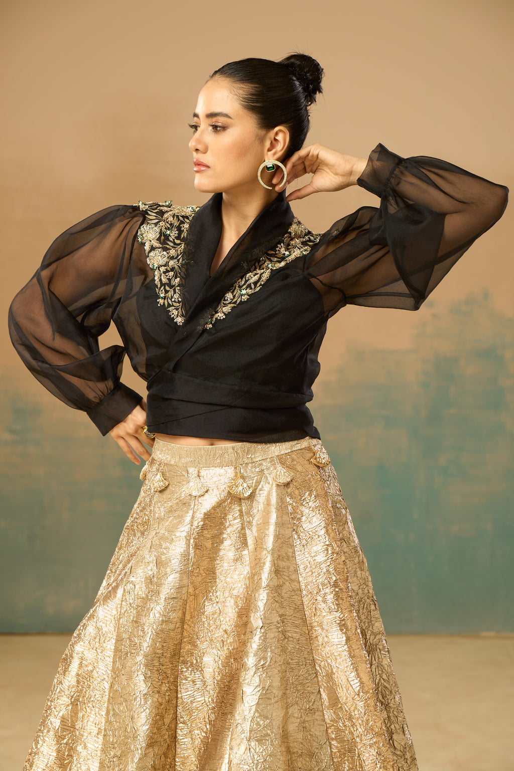 Embroidered collar top & skirt