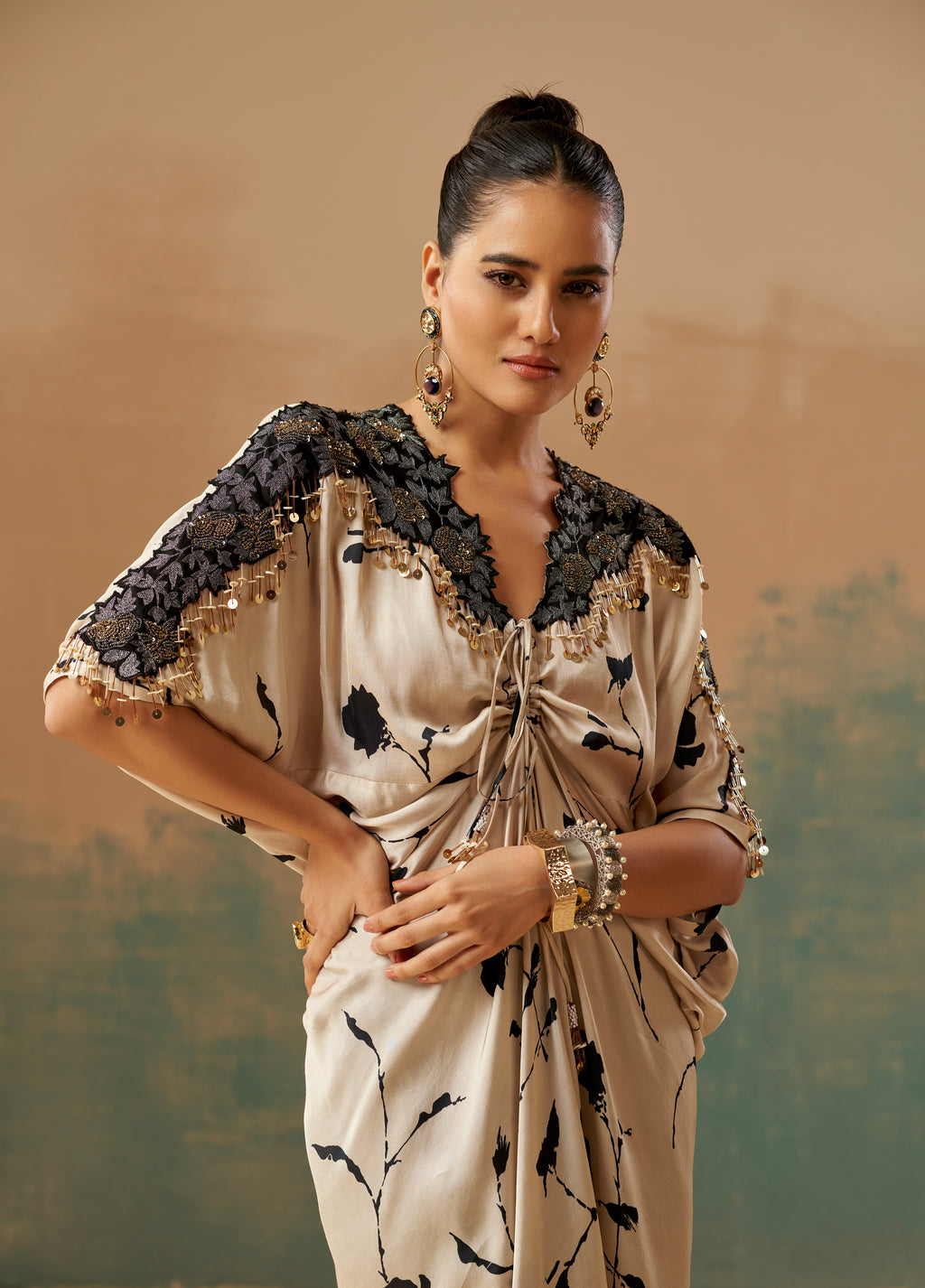 Neckline dress