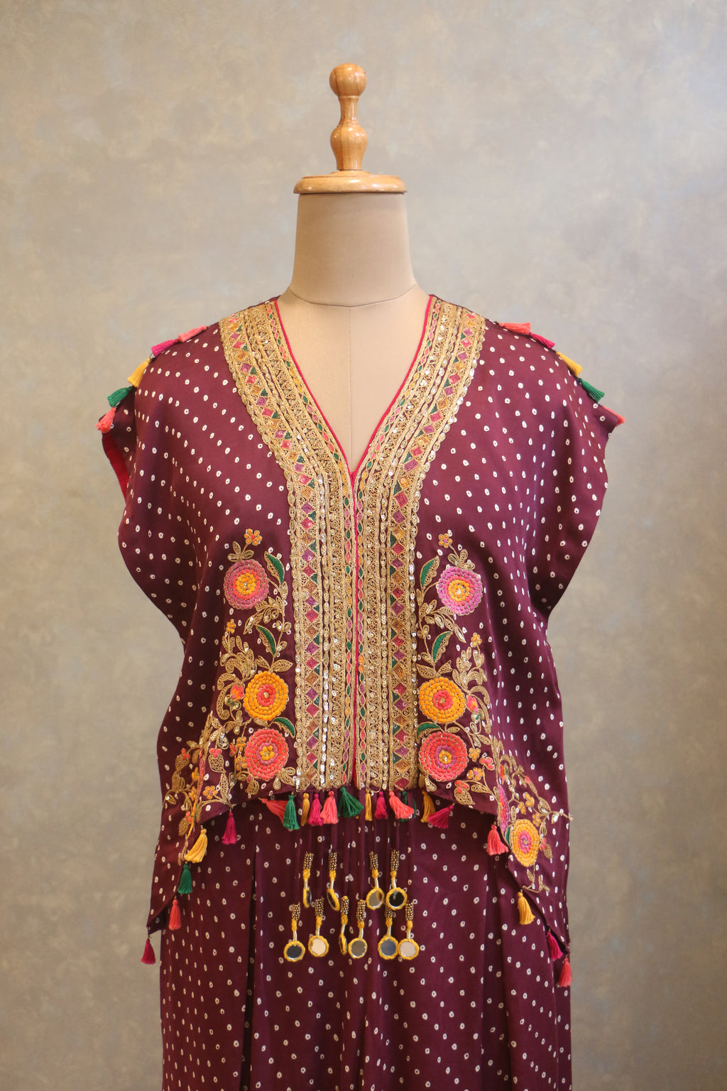 Wine Bandhej Cape Set