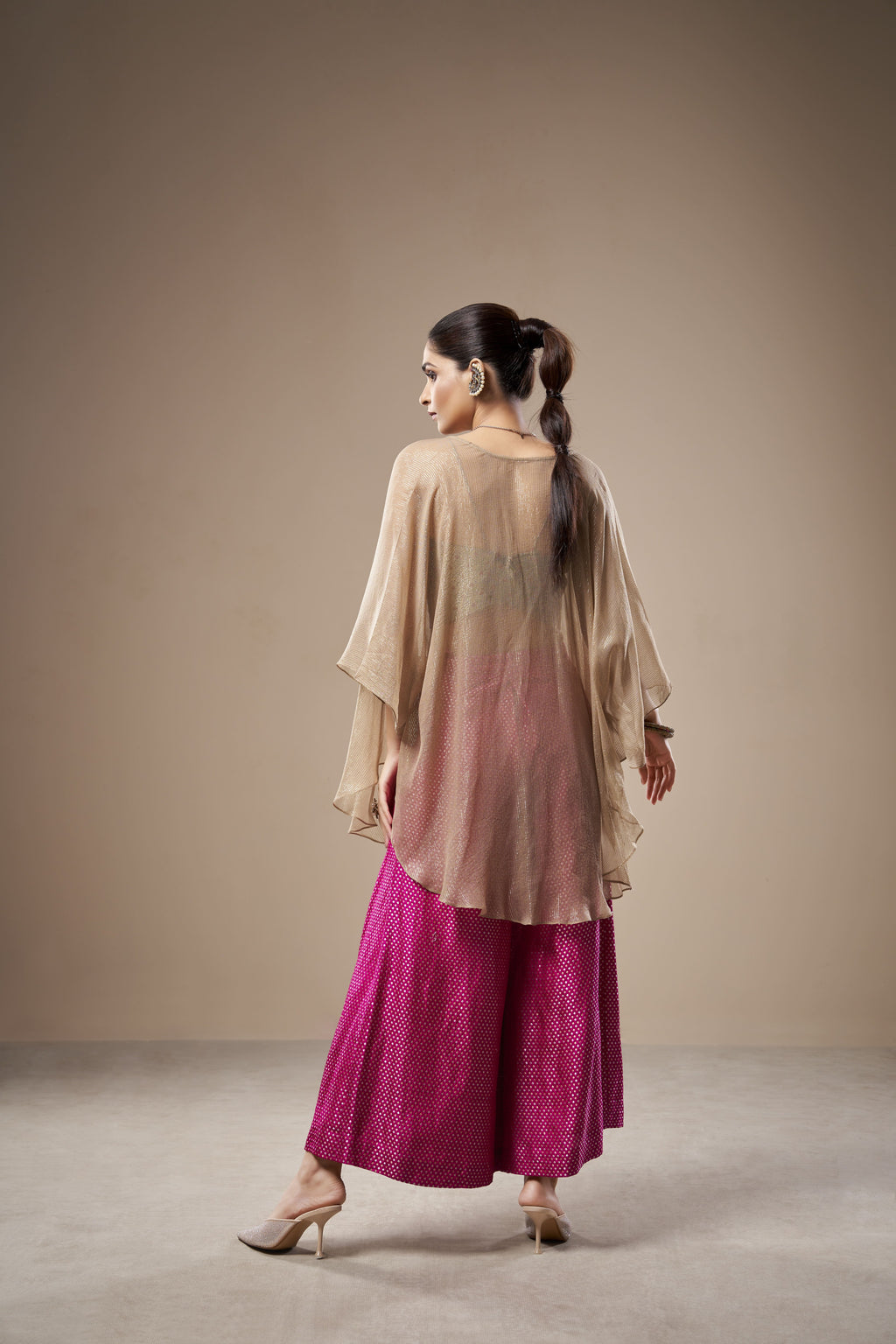 Cape set