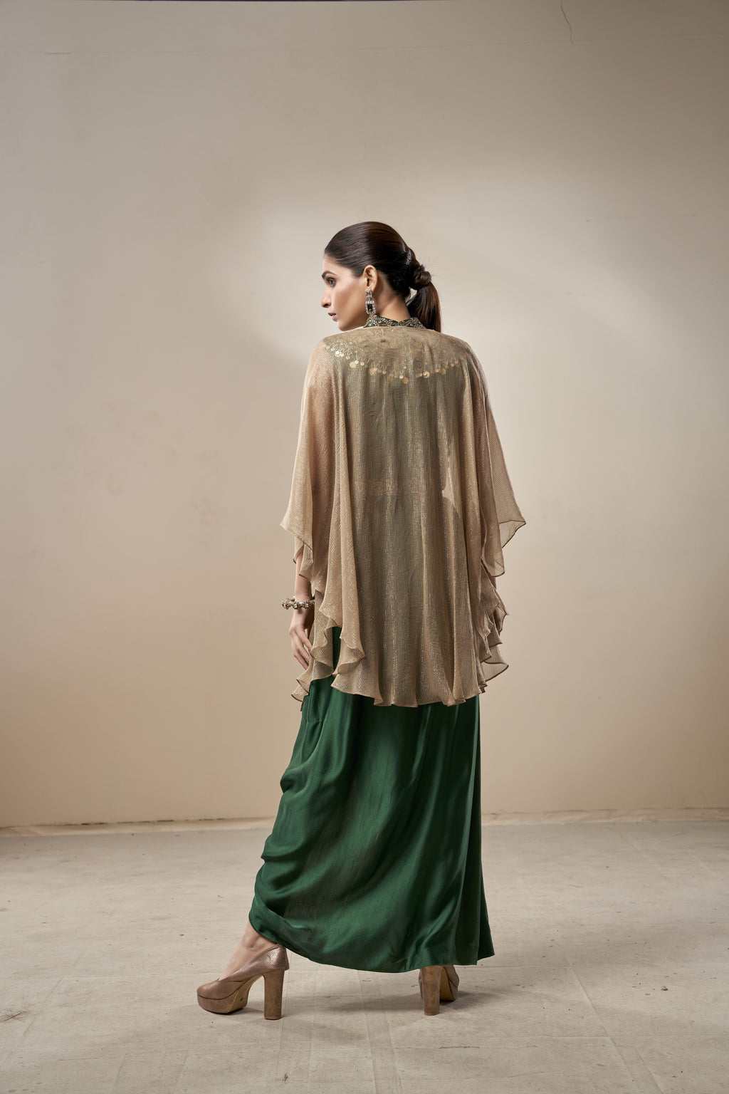Cape set