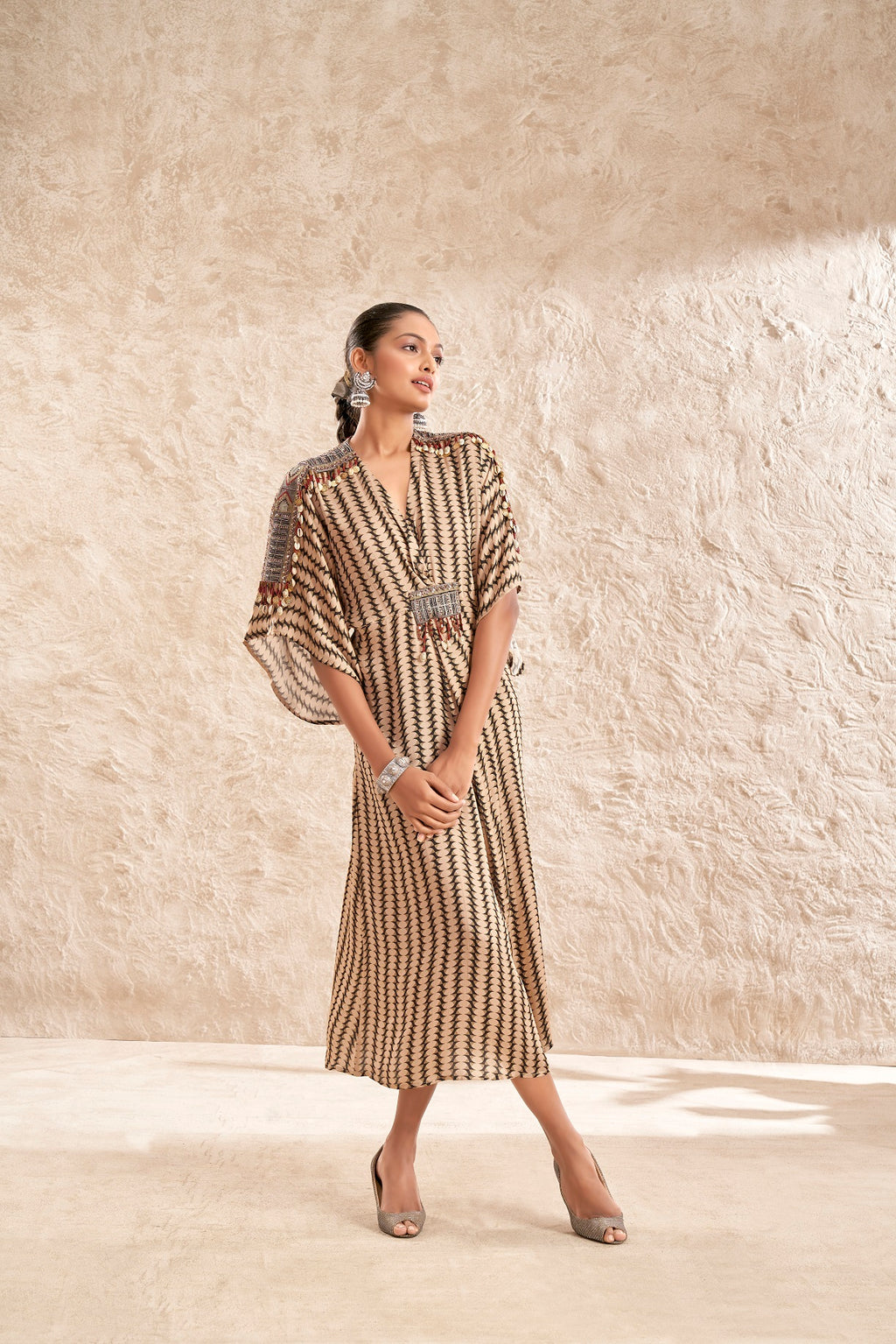 Overlap knotted Dress