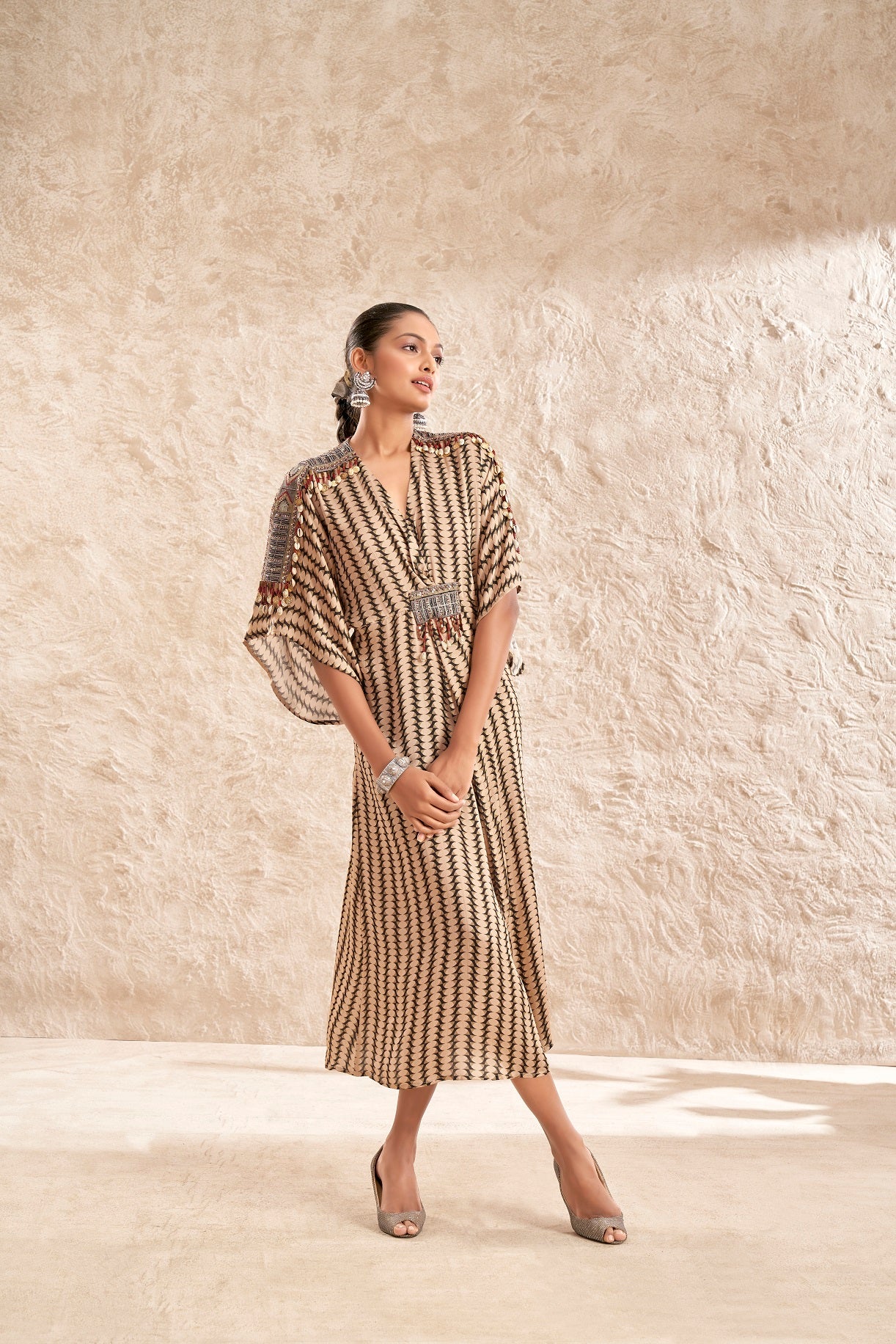 Overlap knotted Dress