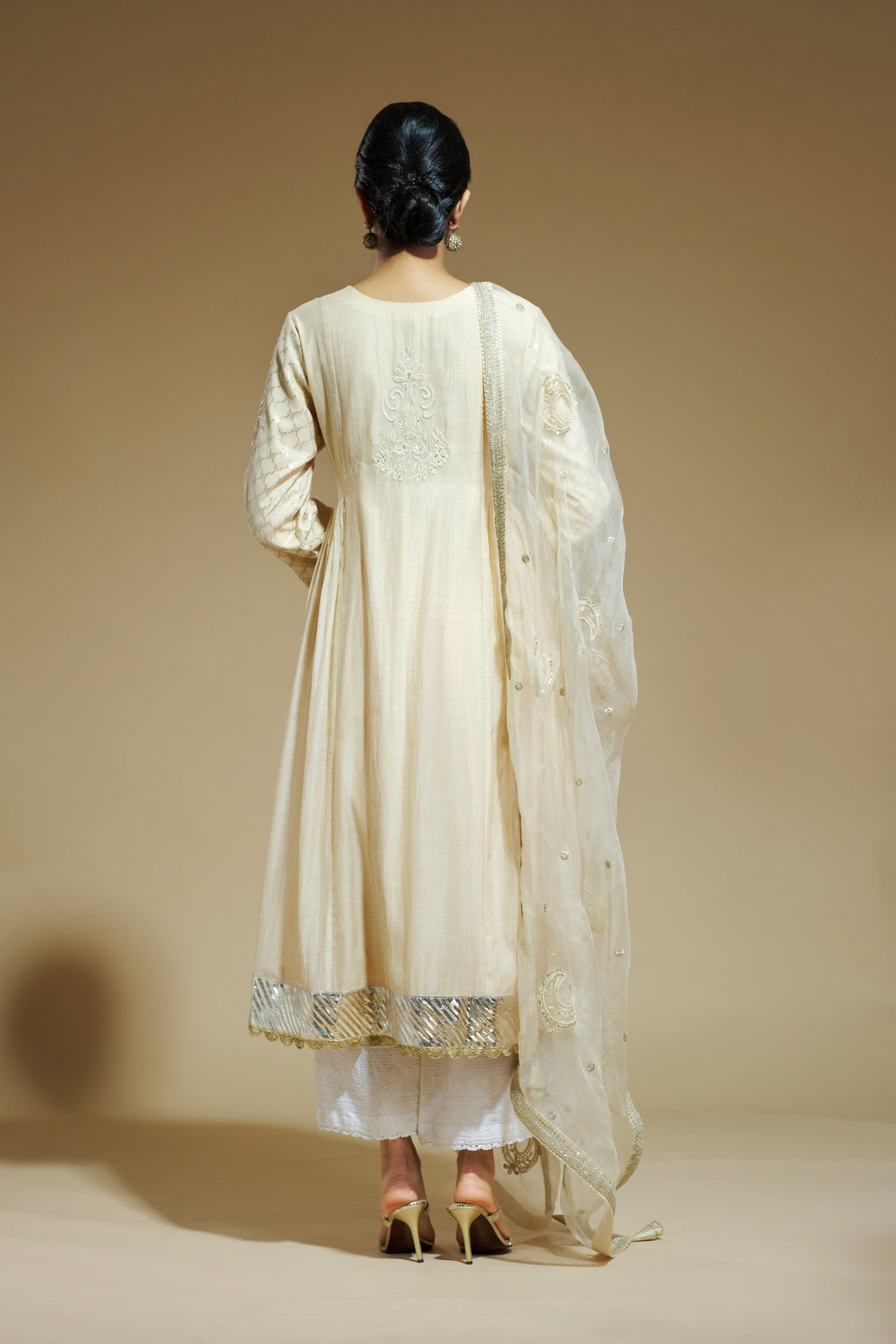 Beige Kurta With Palazzo And Organza Dupatta
