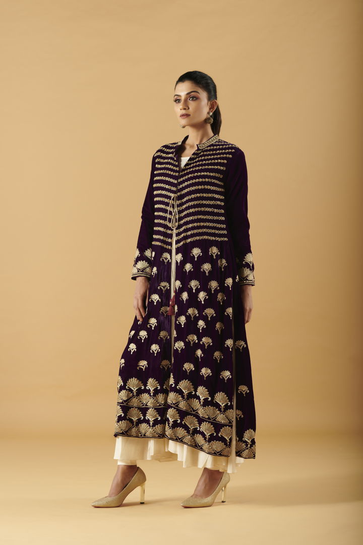Embroidered Full Sleeve Jacket With Churidar