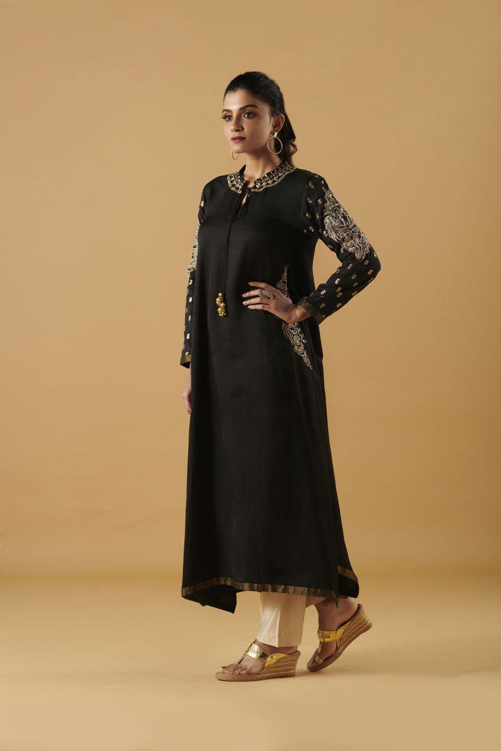 Embroidered Tunic With Pants Aditi Somani India