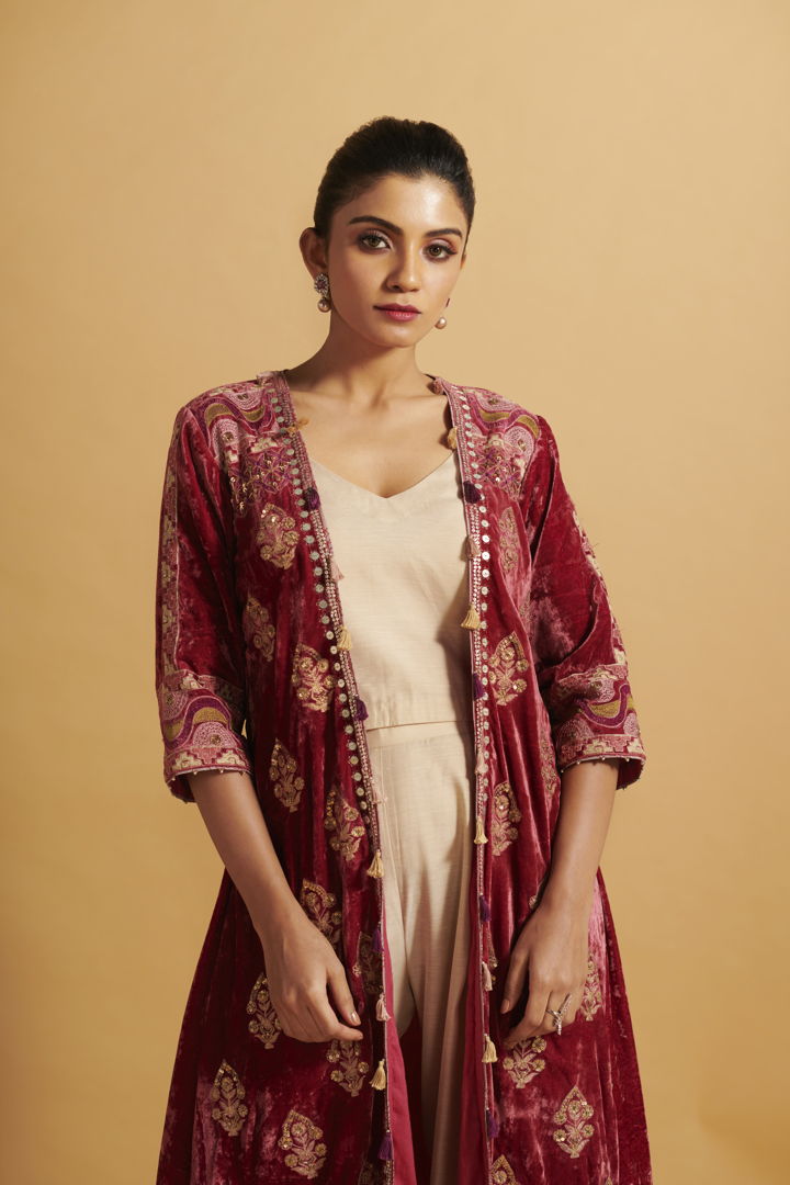 Embroidered Jacket Aditi Somani India