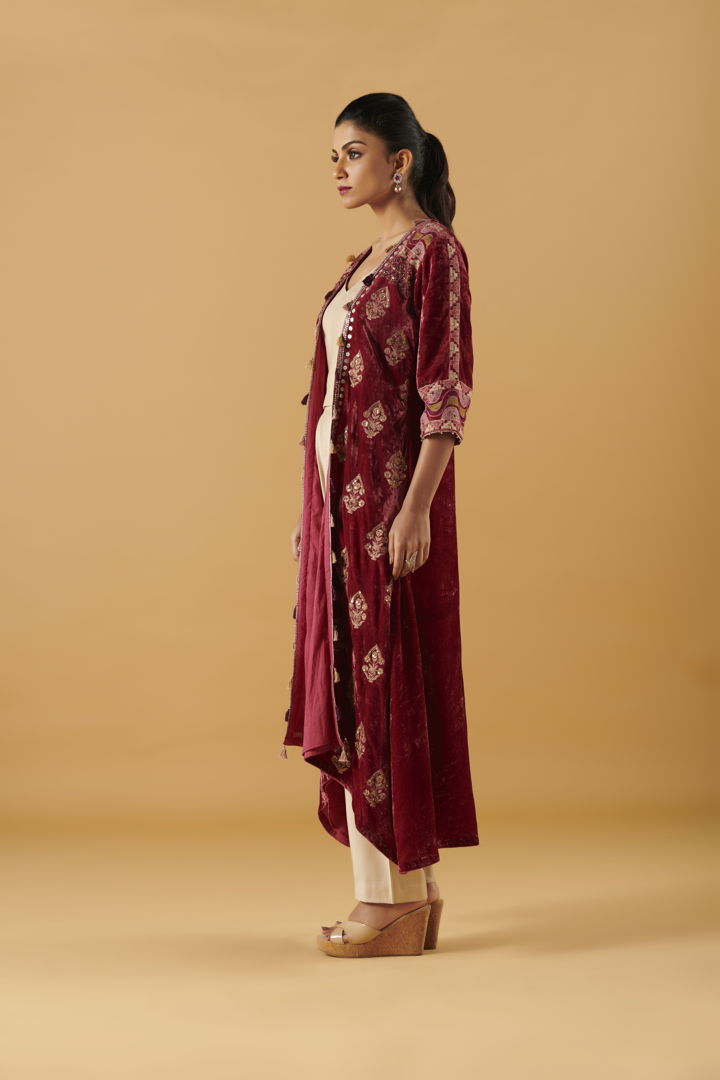 Embroidered Jacket Aditi Somani India