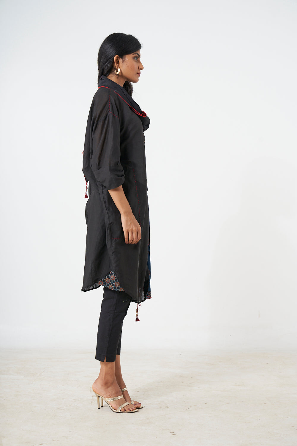 Tunic With Stole Aditi Somani India