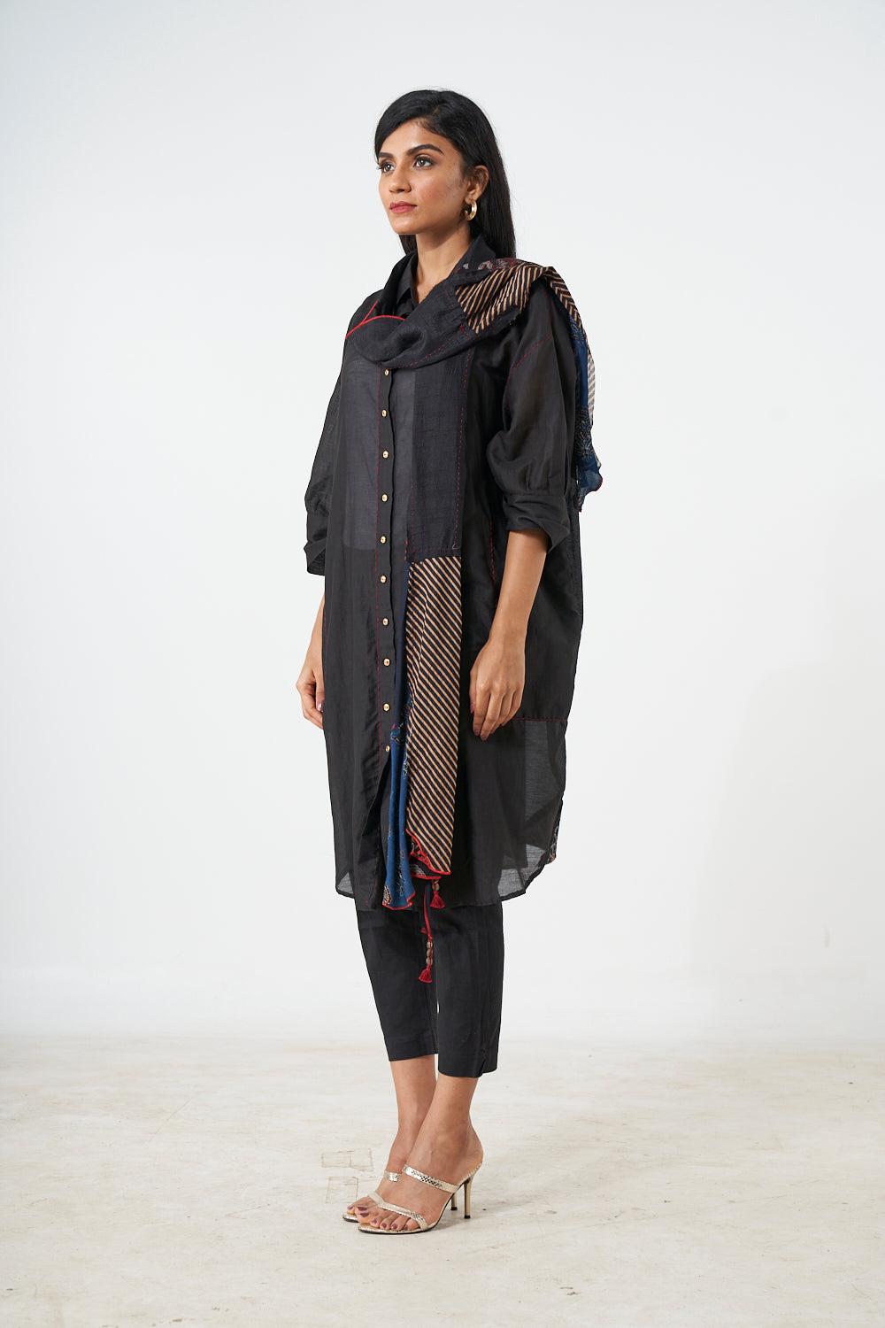 Tunic With Stole Aditi Somani India