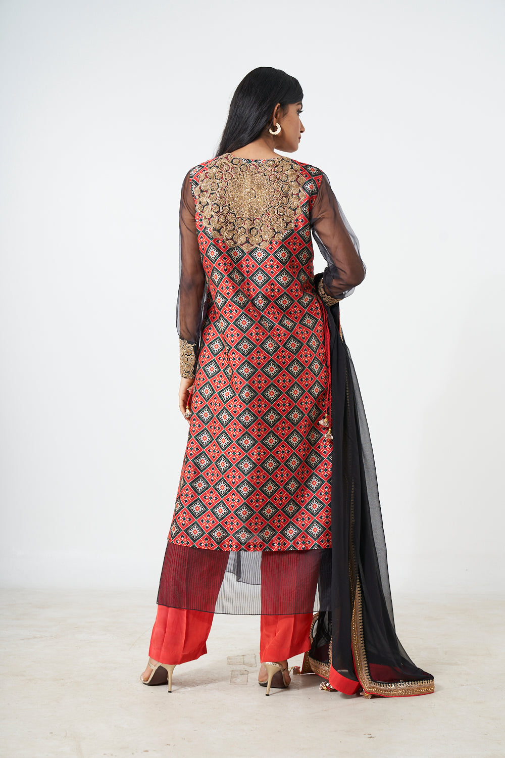 Kurta With Pant And Dupatta Aditi Somani India
