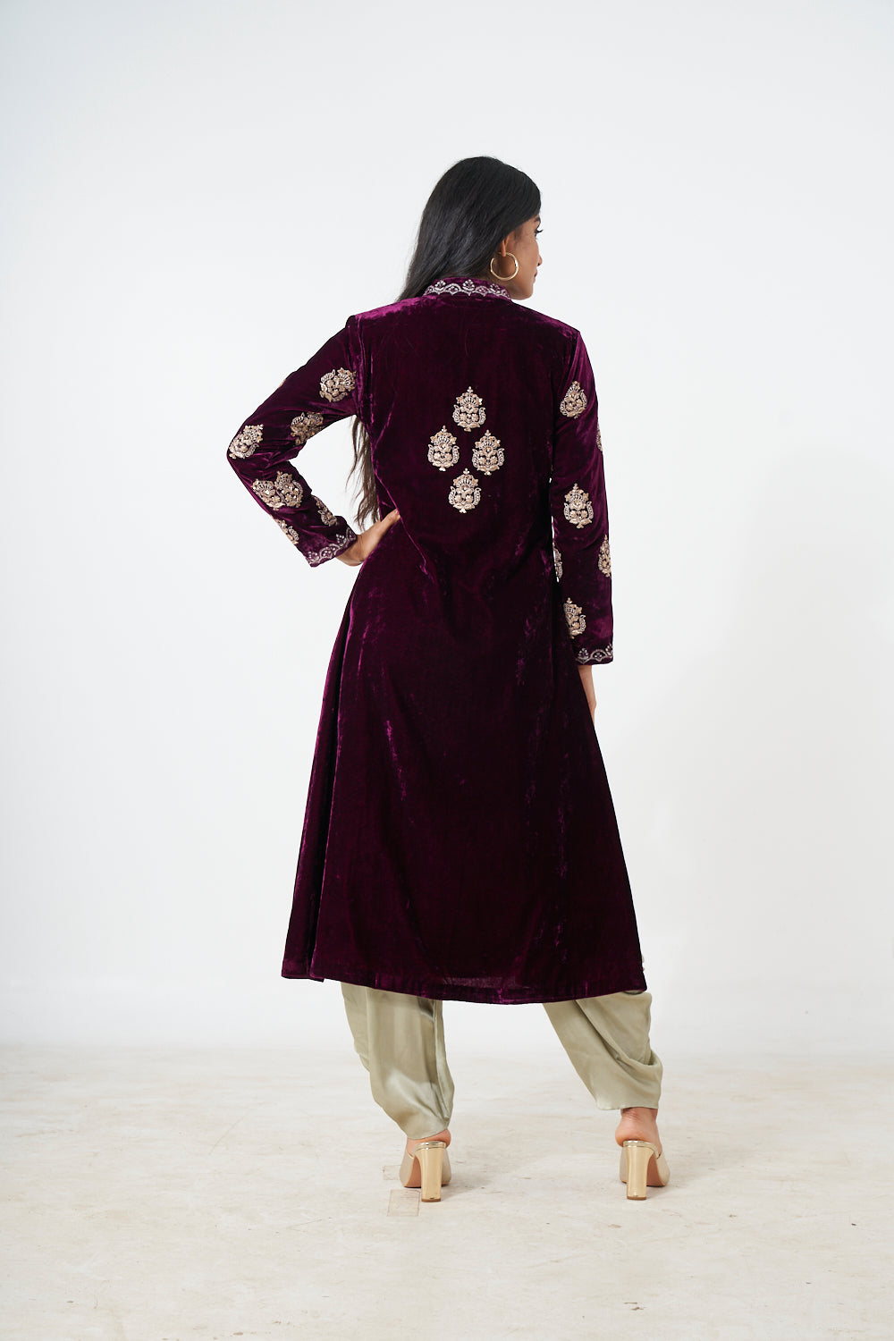 Jacket With Dhoti Aditi Somani India