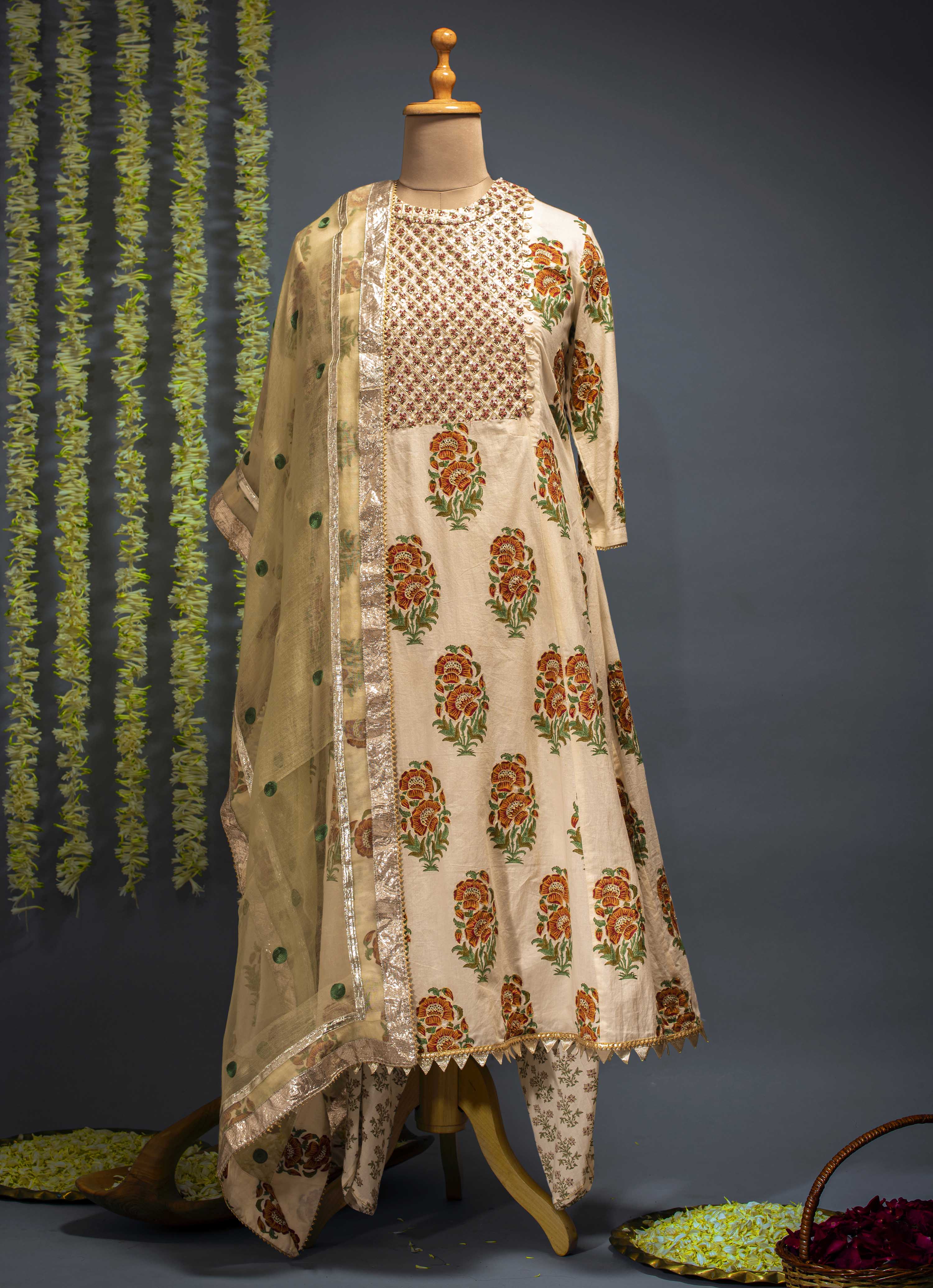 Off-White Printed Kurta With Dhoti & Dupatta