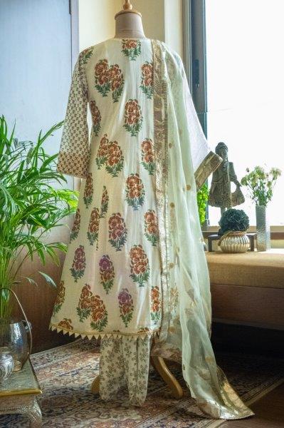 Off-white Paisley Print Kurta With Dhoti & Dupatta