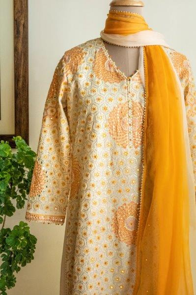 Off-White Embroidered Straight Kurta With Lycra Churidar & Shaded Dupatta