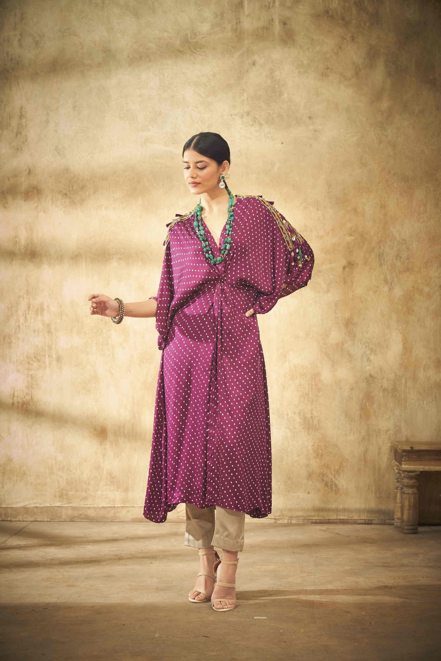 Wine Bandhani Waist Knot tyeup with Shoulder
