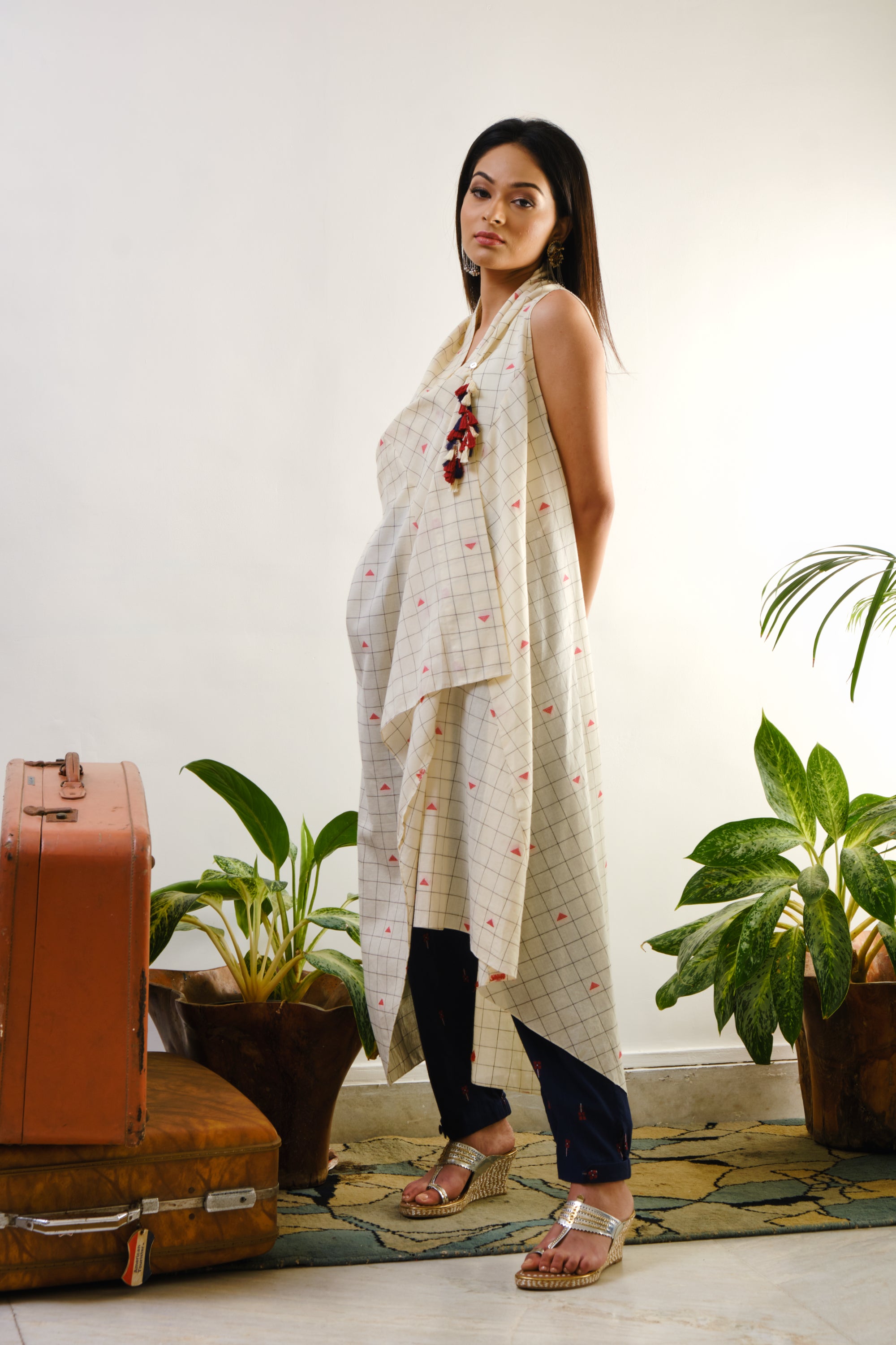 Off-white checked Tunic with blue crop pant
