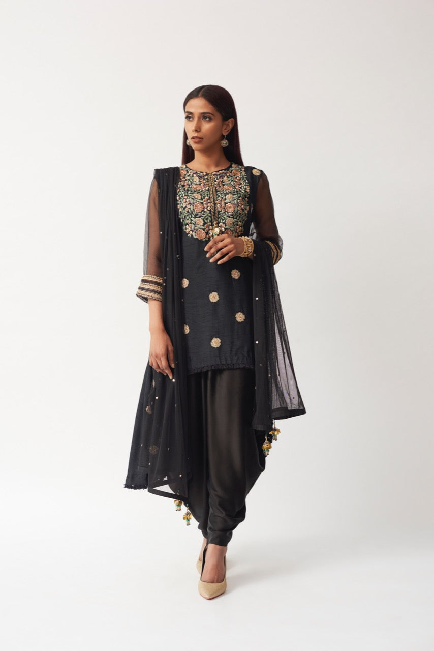 Embroidered Kurti With Dhoti Aditi Somani India